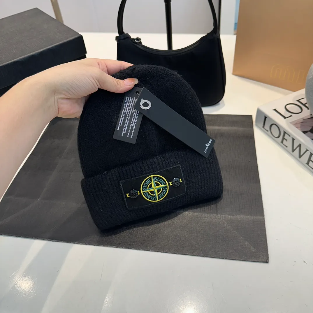 P60 Trendy brand Stone Island STONE classic popular cashmere wool knitted hat New autumn and winter cashmere woolen hat, men and women cold hat, Little Red Riding Hood popular style